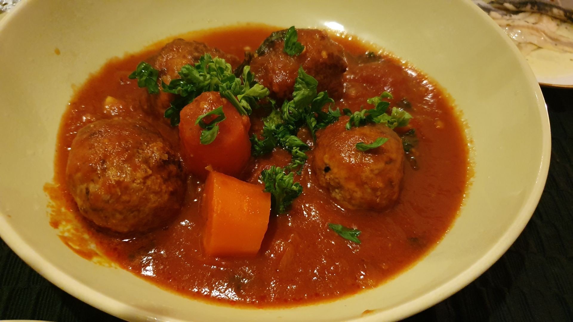 Polpette(Meatballs in tomato sauce) มีทบอลในซอสมะเขือเทศแบบอิตาเลี่ยน