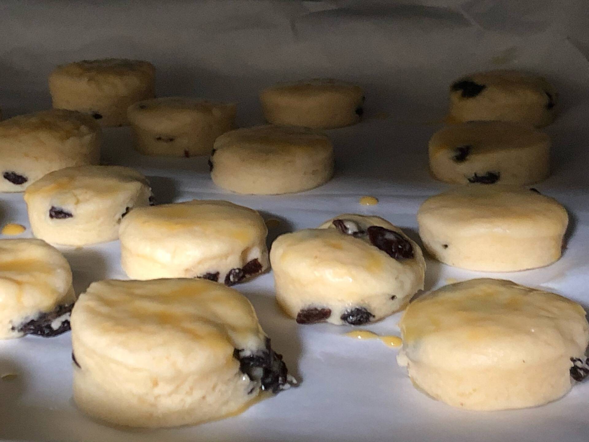 สโคนลูกเกด (Raisin Scone)