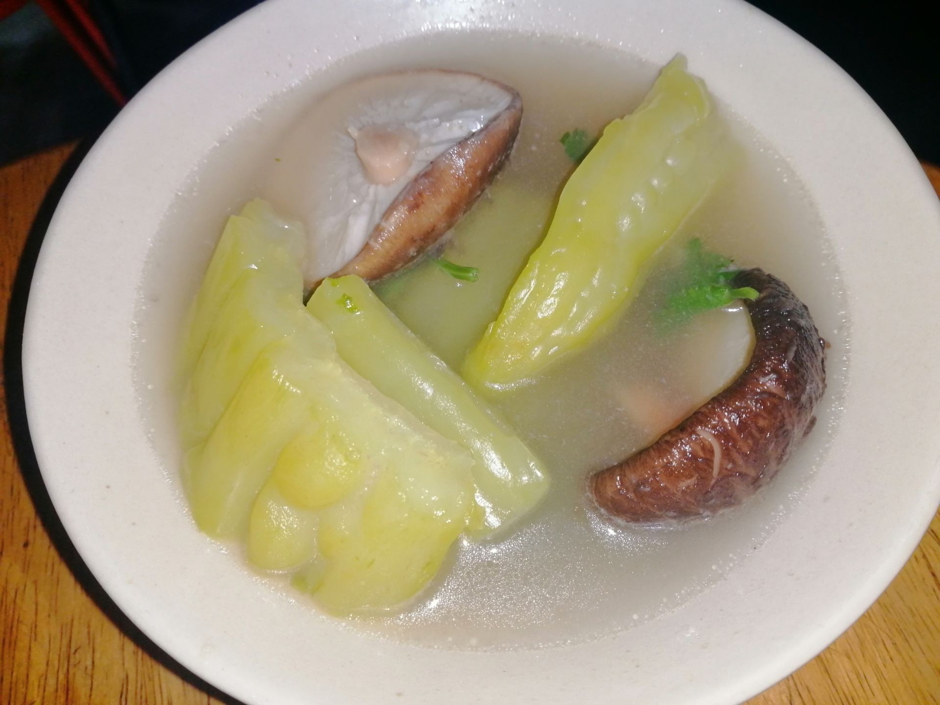 ต้มมะระตุ๋นเห็ดหอม