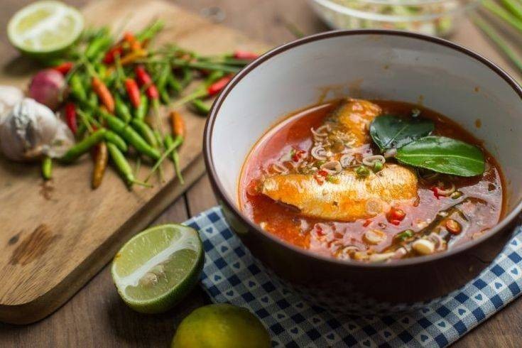 ยำปลากระป๋อง