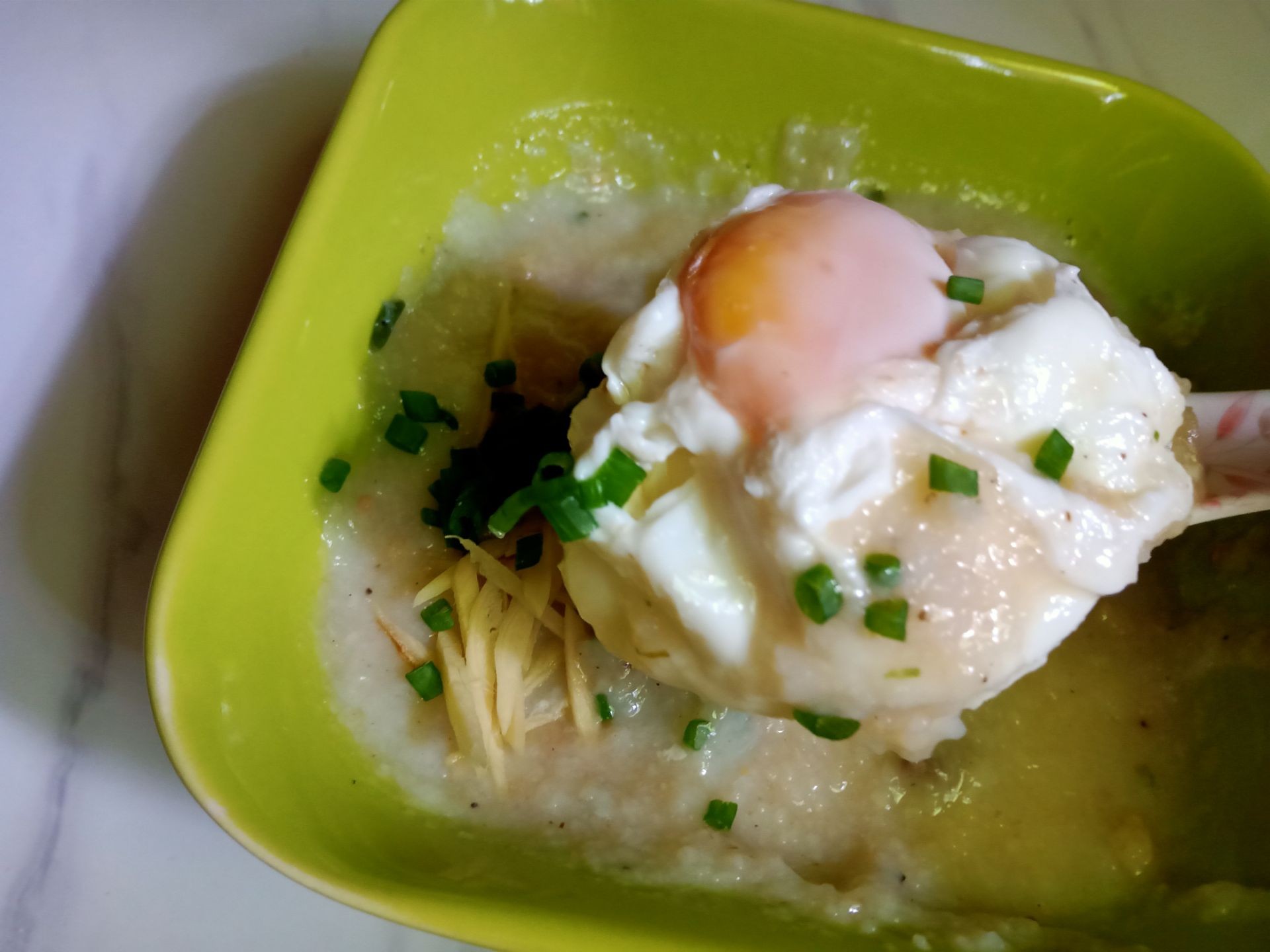 โจ๊กทรงเครื่อง 🥚