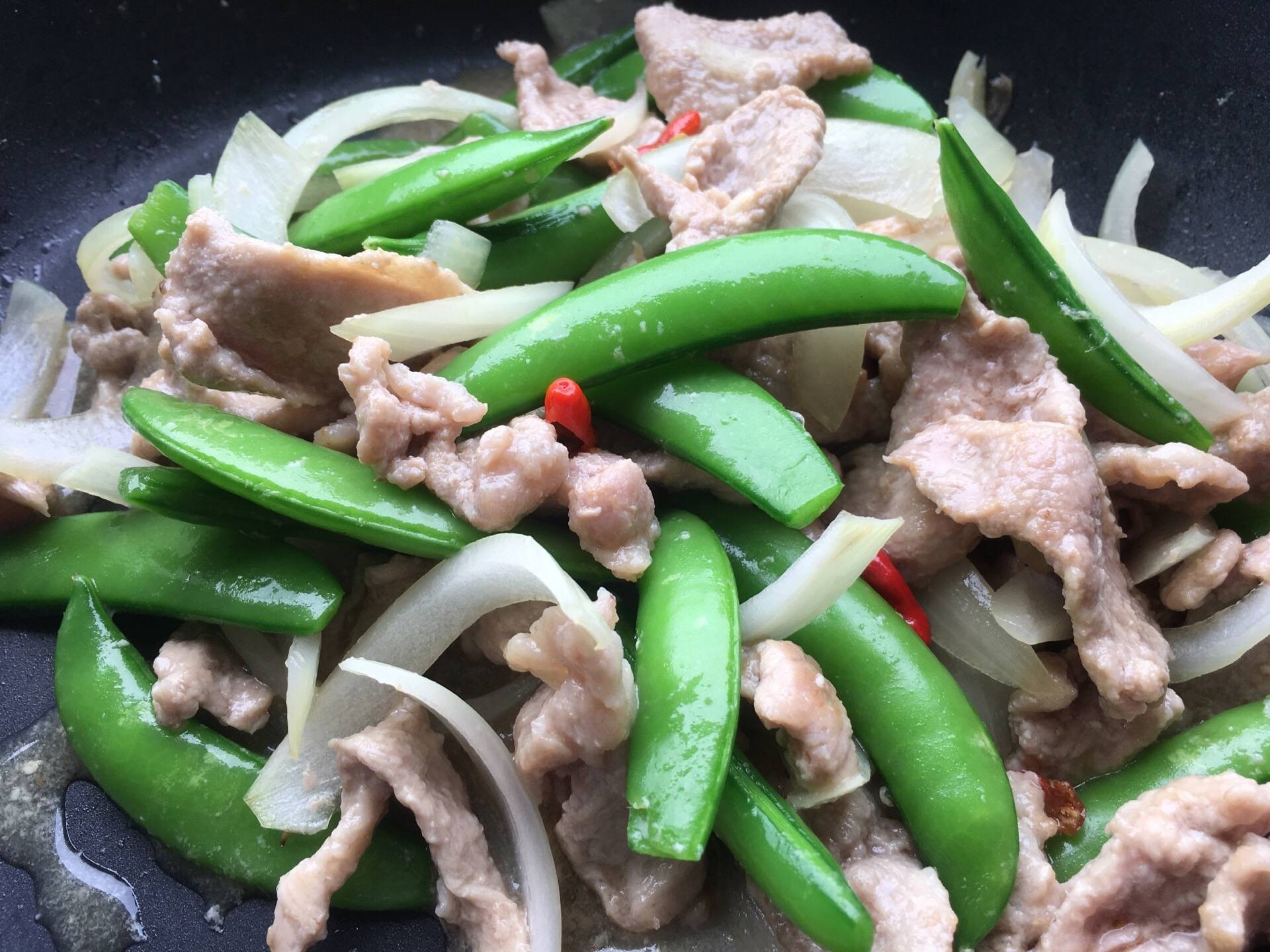 ถั่วหวานผัดหมูน้ำมันหอย