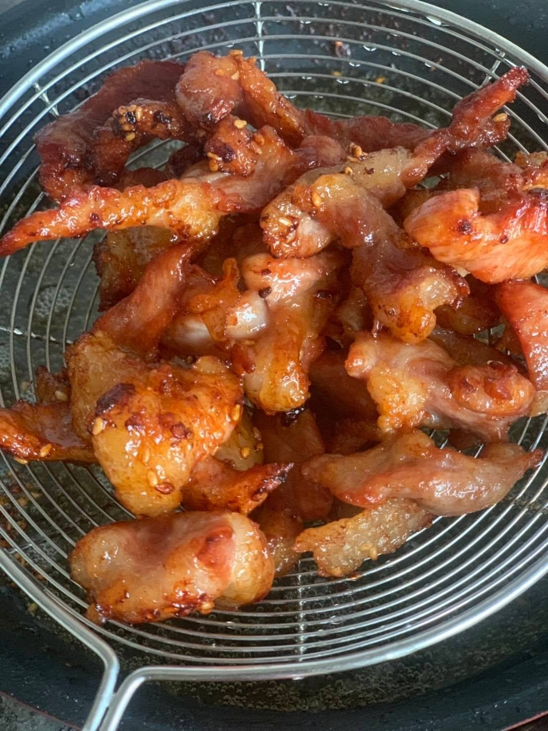 หมูแดดเดียวทอด