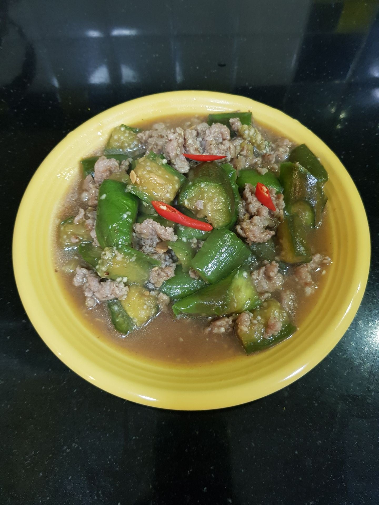 หมูสับผัดมะเขือยาว