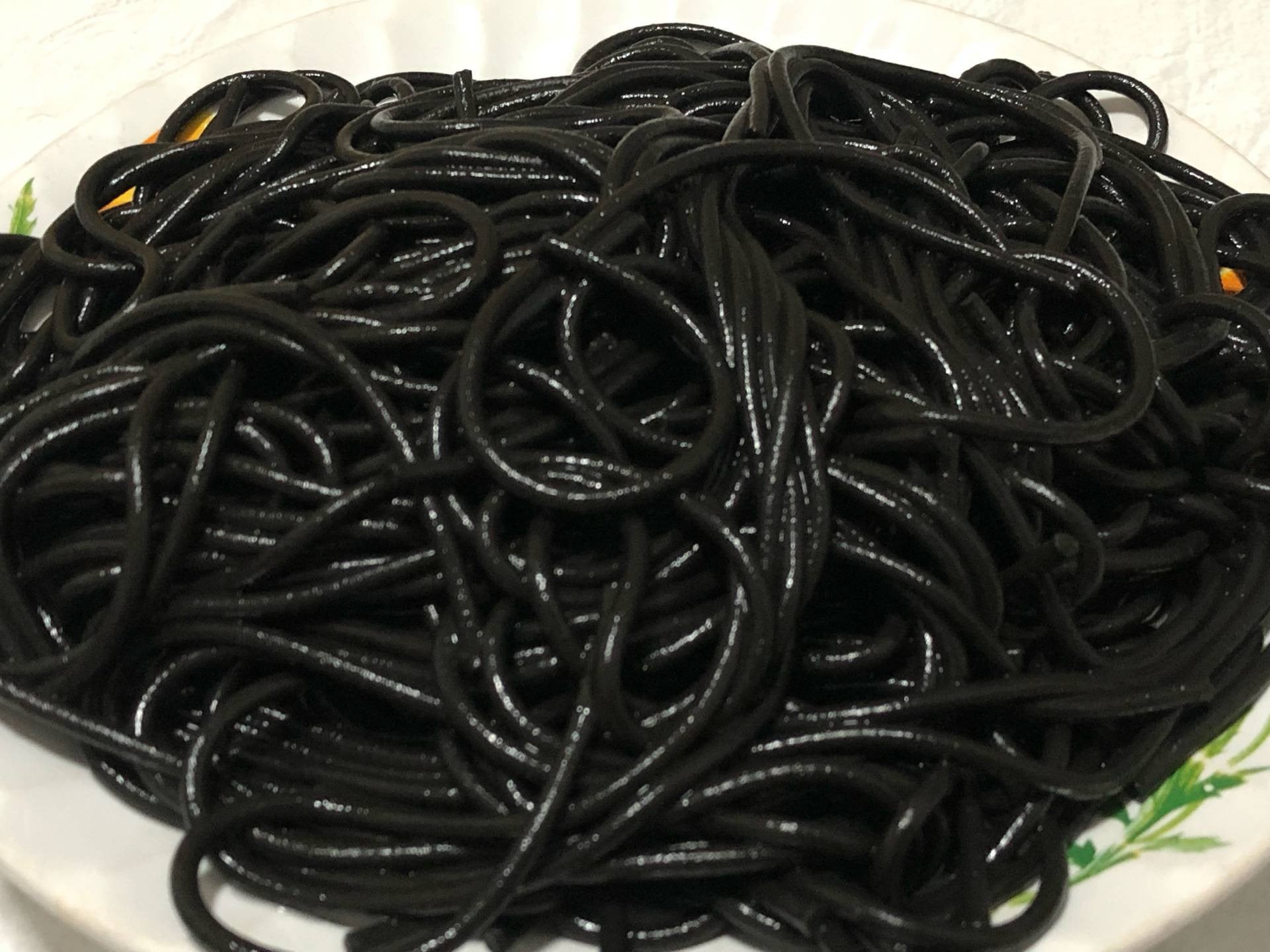 สปาเกตตี้เส้นดำคาโบนารา