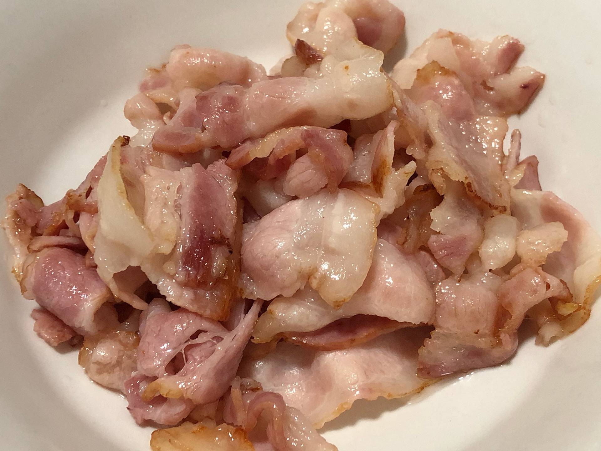 สปาเกตตี้เส้นดำคาโบนารา