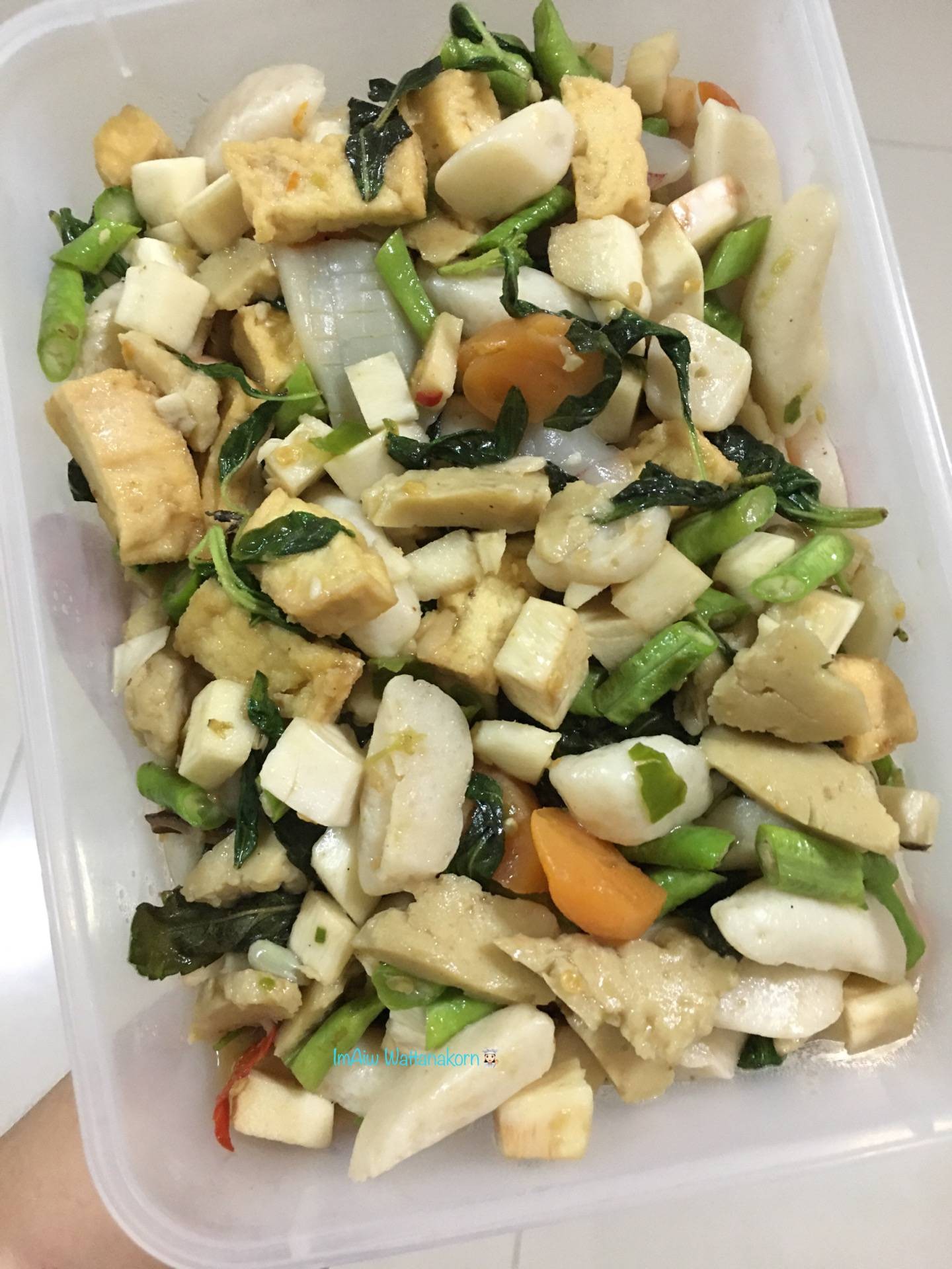 “ผัดกระเพรายอดมะพร้าวอ่อนเจ"