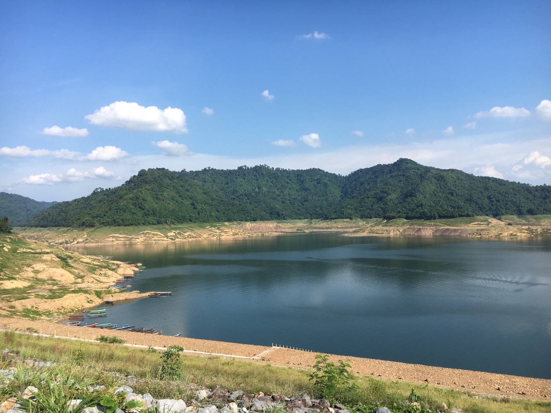 เขื่อนขุนด่านปราการชล