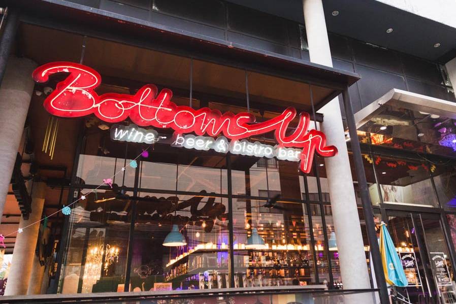 BottomsUp ทองหล่อ