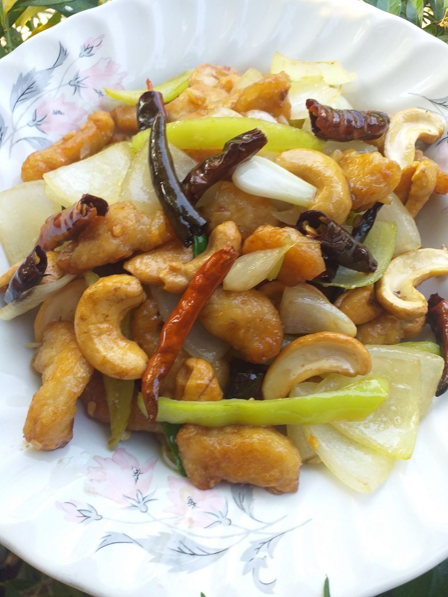 ไก่ผัดเม็ดมะม่วงหิมพานต์