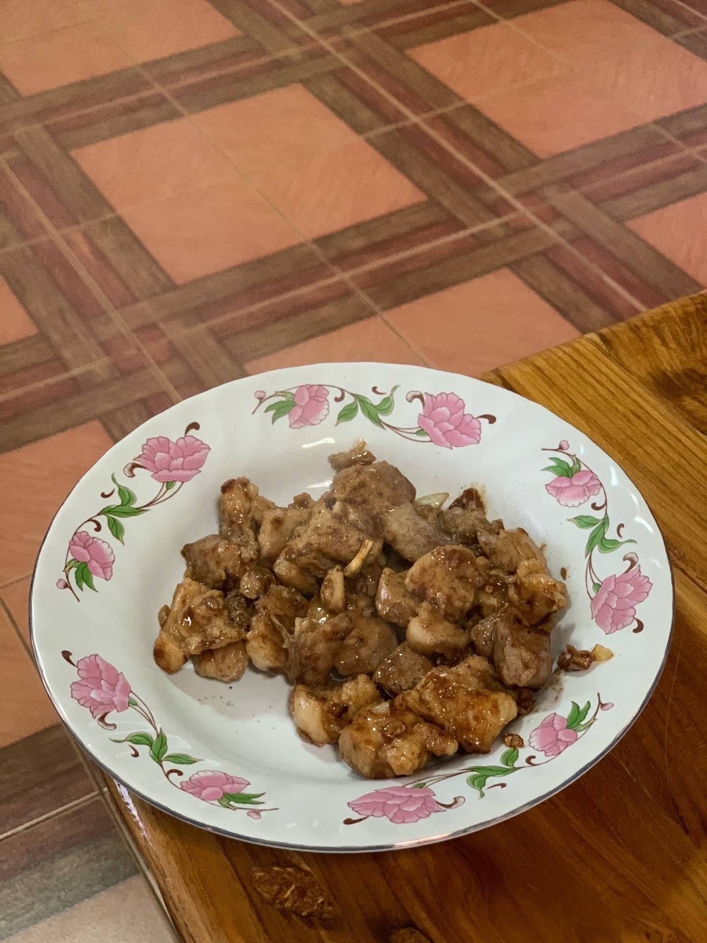 หมูทอดกระเทียม