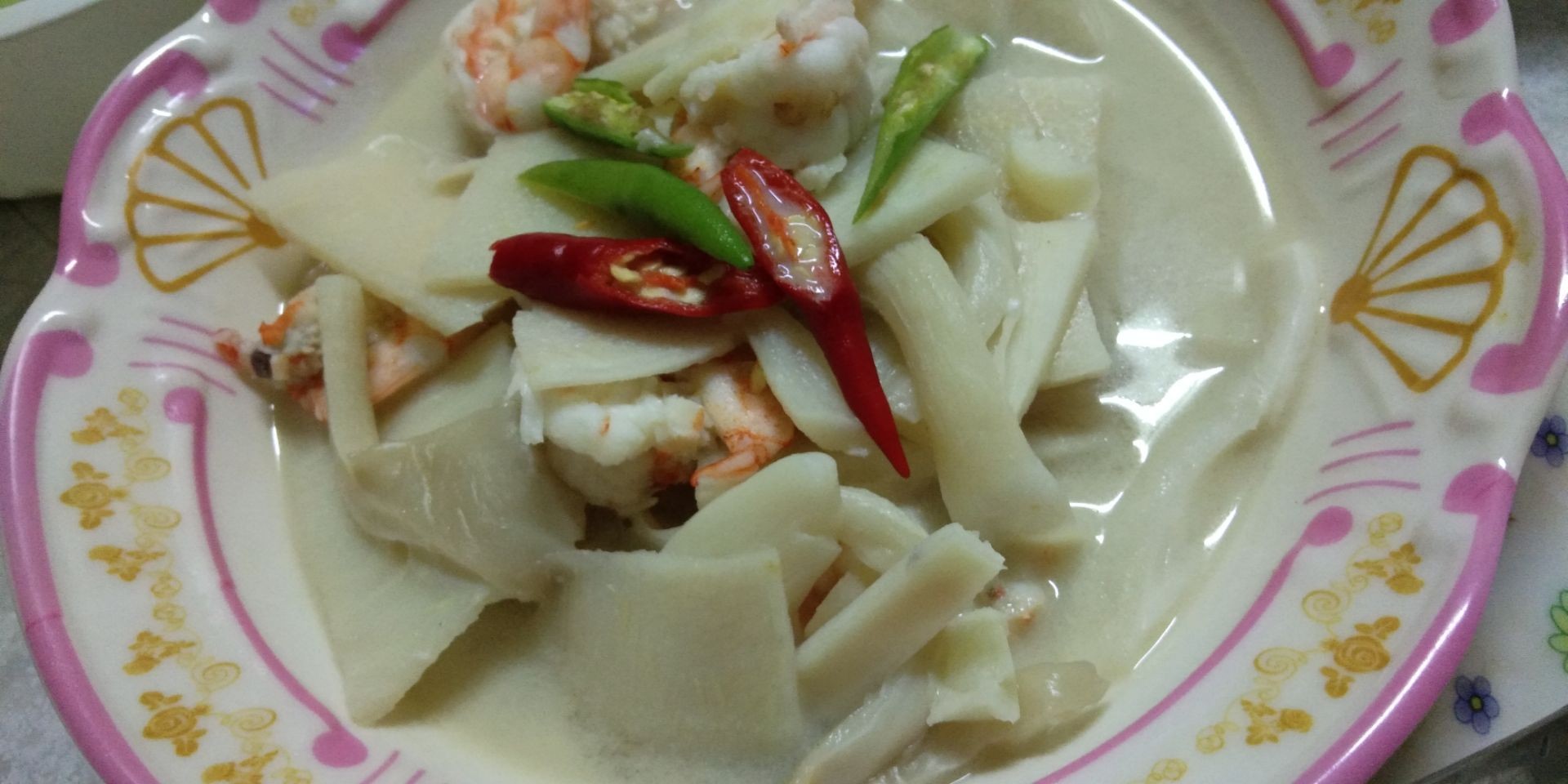 ต้มกะทิยอดพร้าว+กุ้งสด