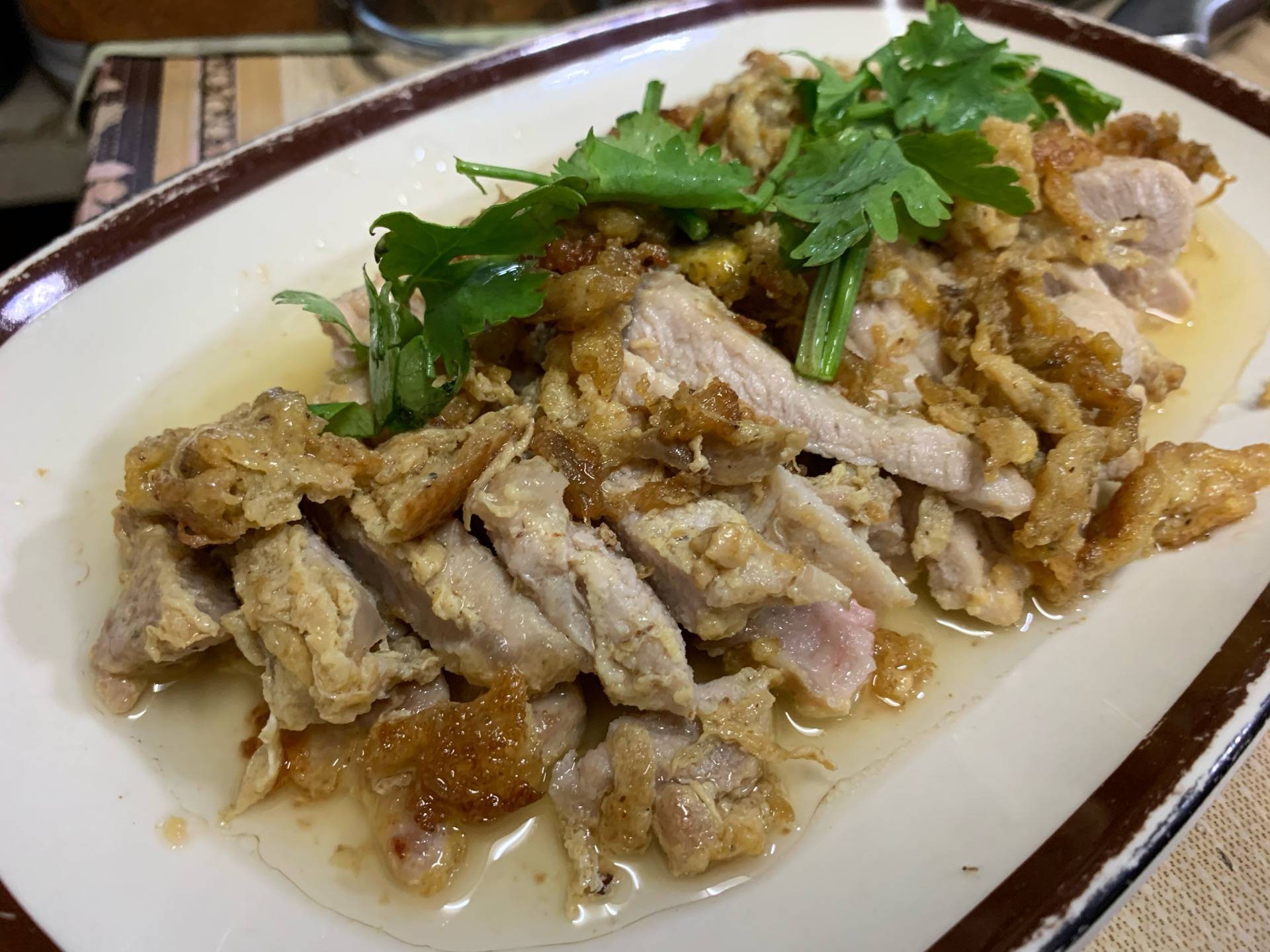 หมูสันนอก อบไข่ สามเกลอ