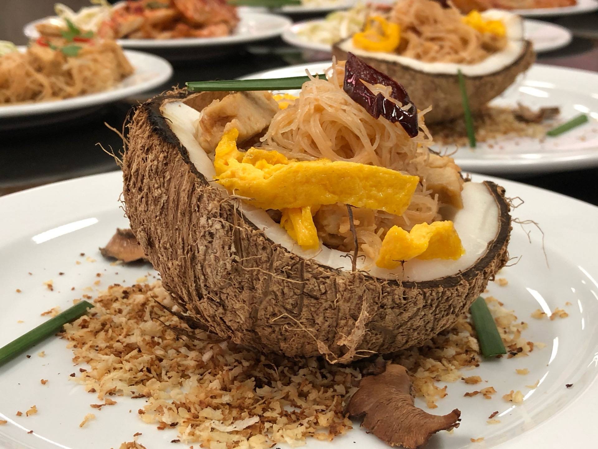 ผัดหมี่กะทิ