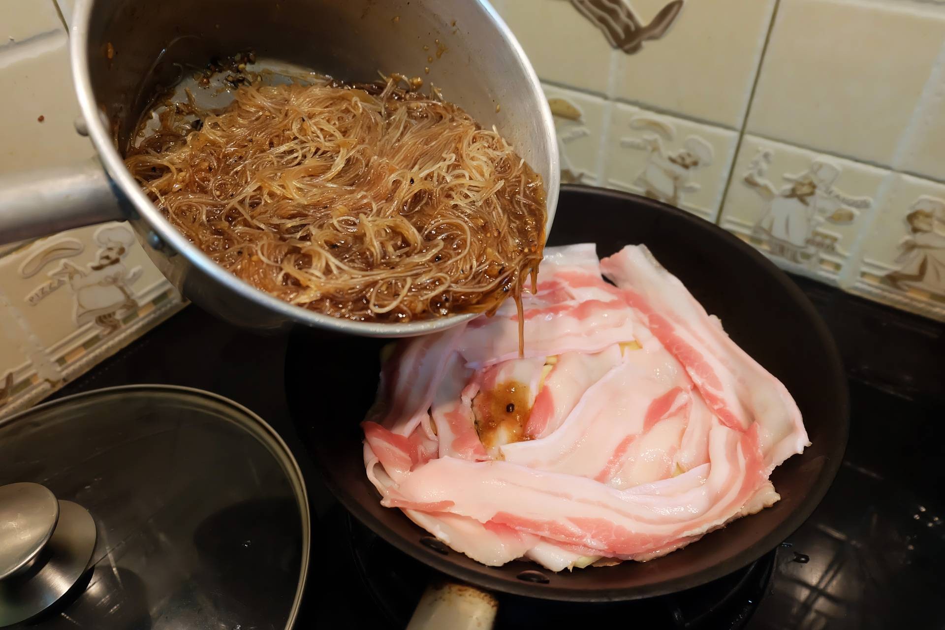 กุ้งอบวุ้นเส้น