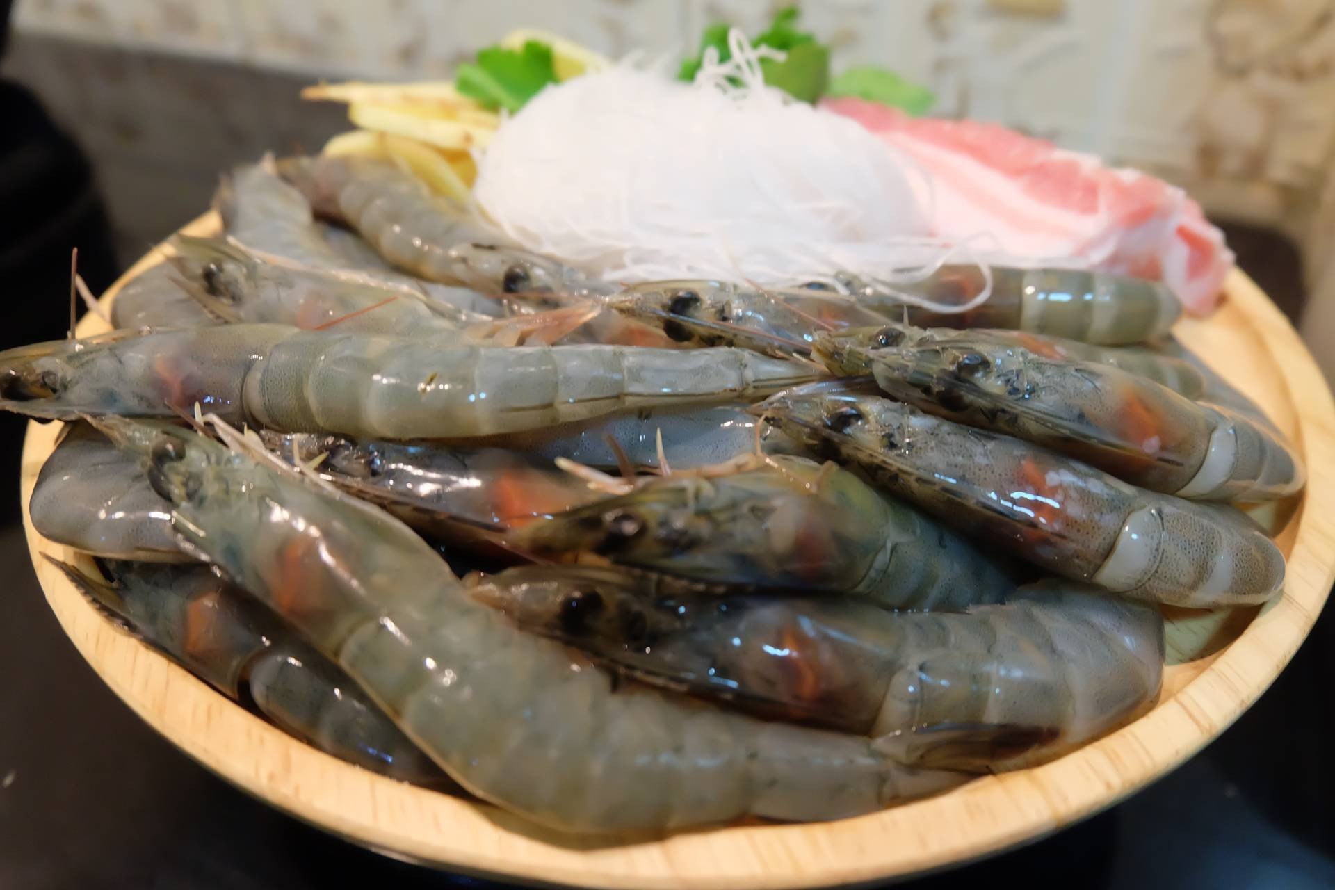 กุ้งอบวุ้นเส้น