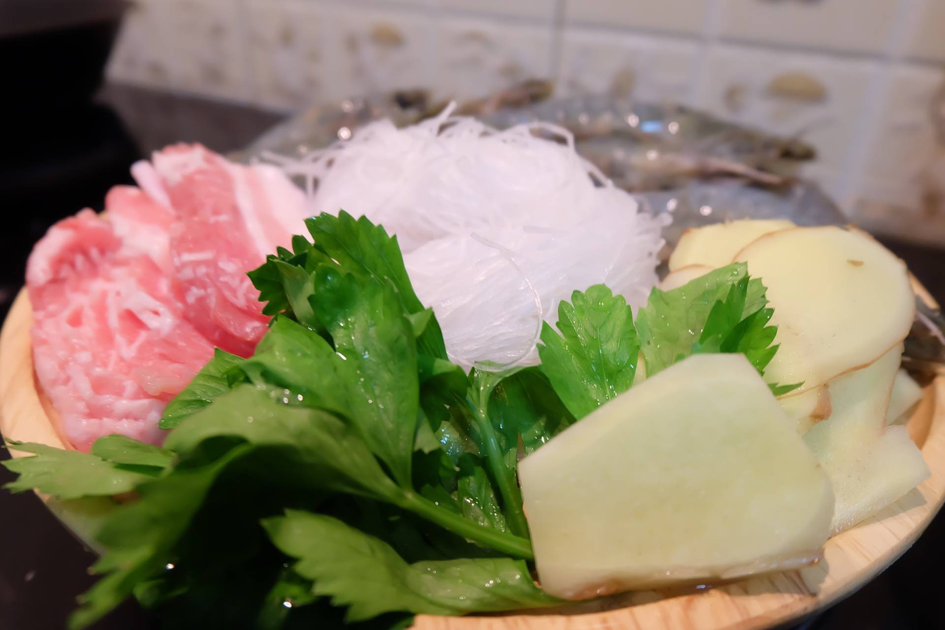 กุ้งอบวุ้นเส้น