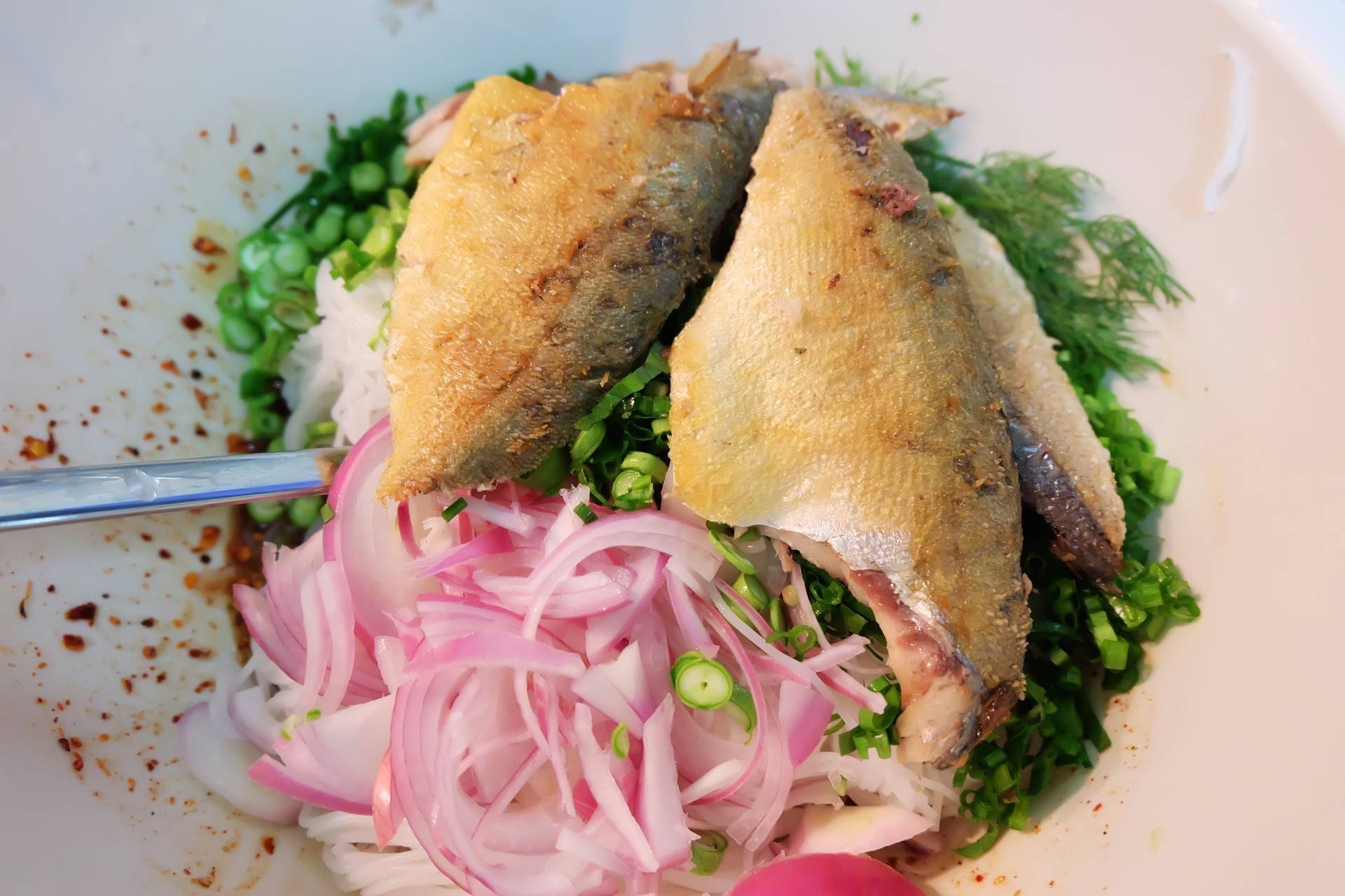 ยำขนมจีนปลาทู