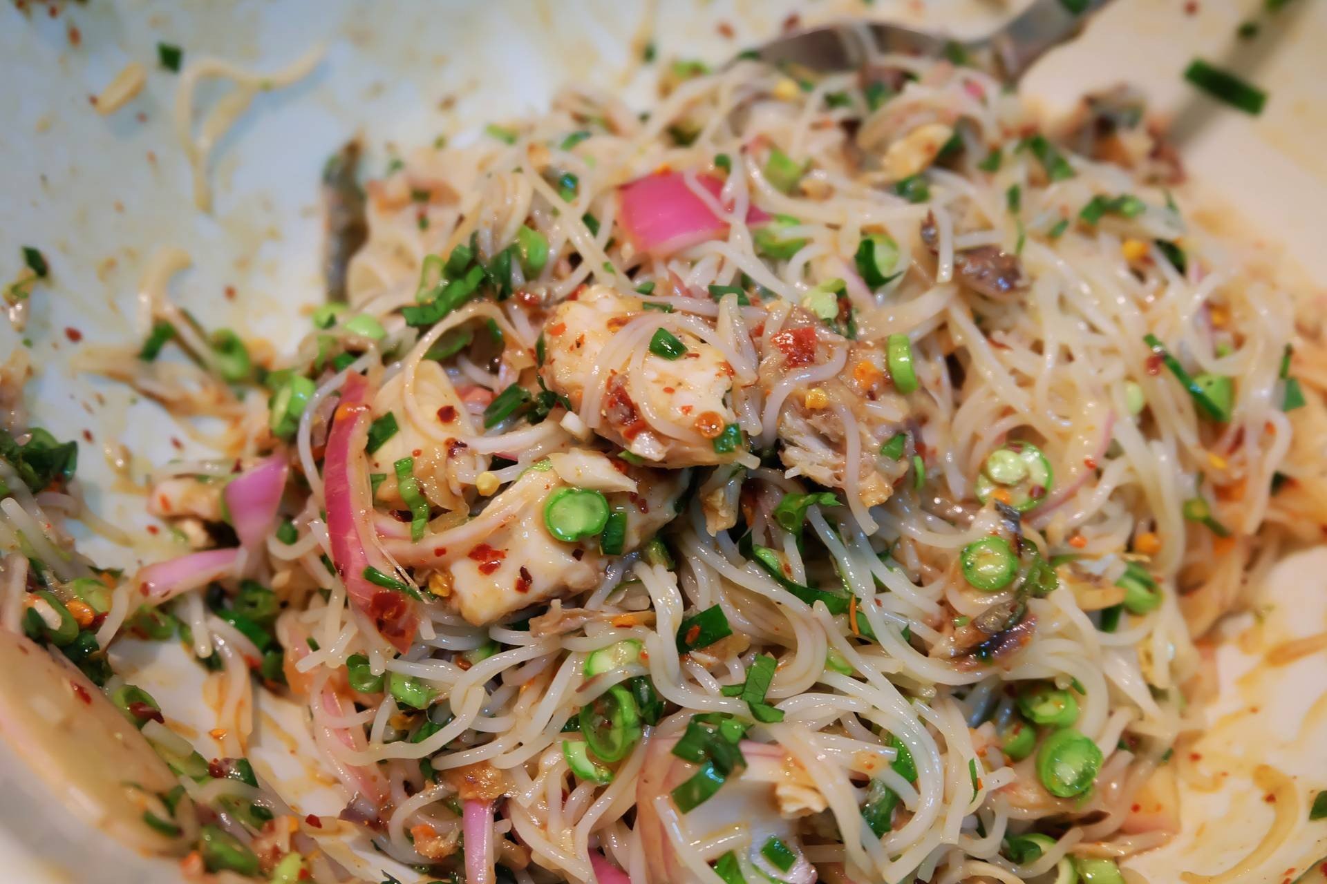 ยำขนมจีนปลาทู