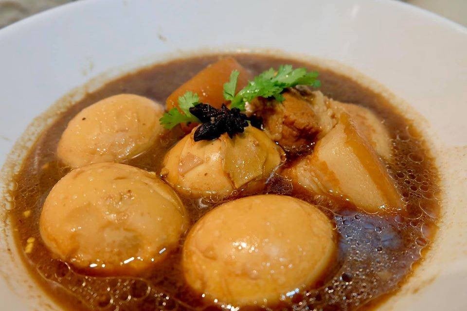 พะโล้หมูสามชั้น