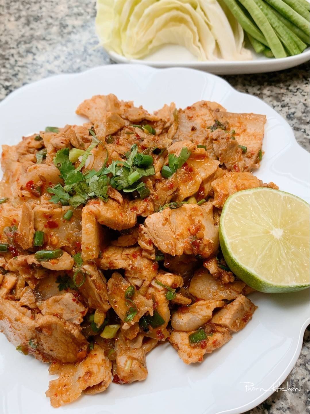 ลาบหมูสามชั้น