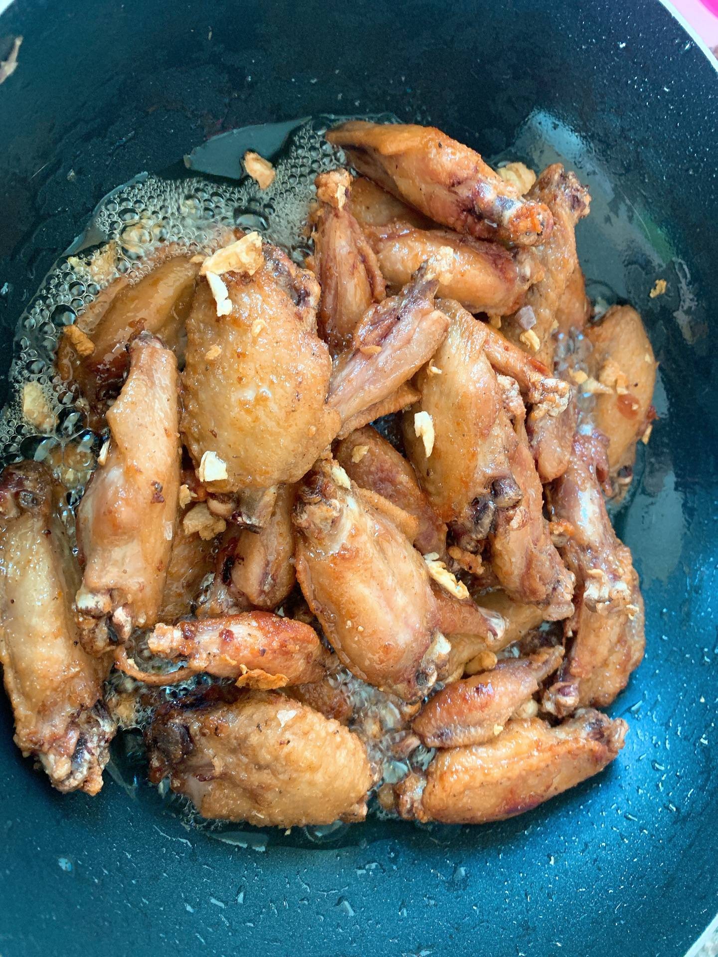 ปีกไก่ทอดน้ำปลา