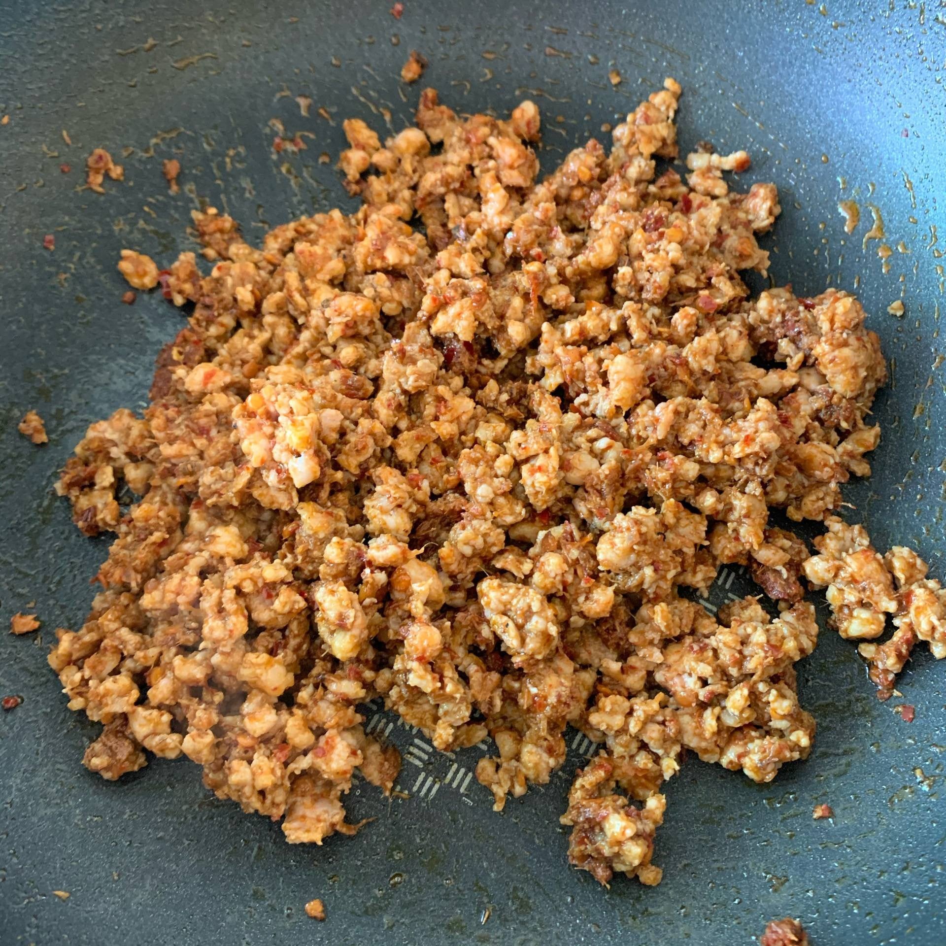 ลาบหนังหมู แบบผัด