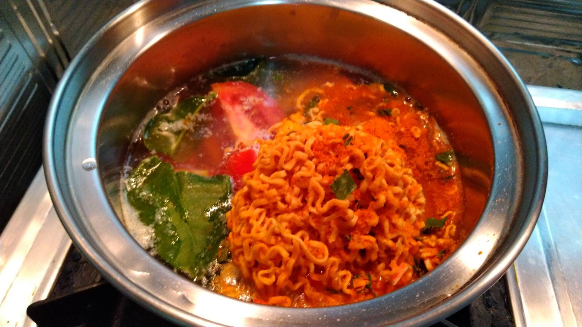 ต้มยำมาม่า