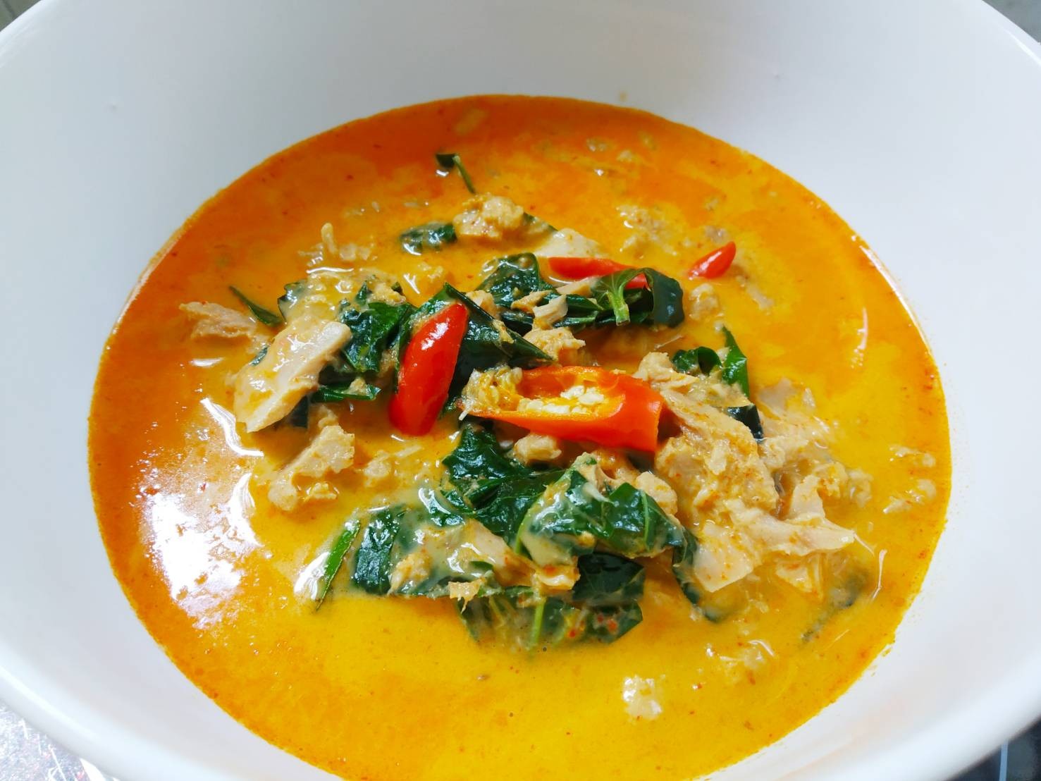 แกงคั่วทูน่าใบชะพลู