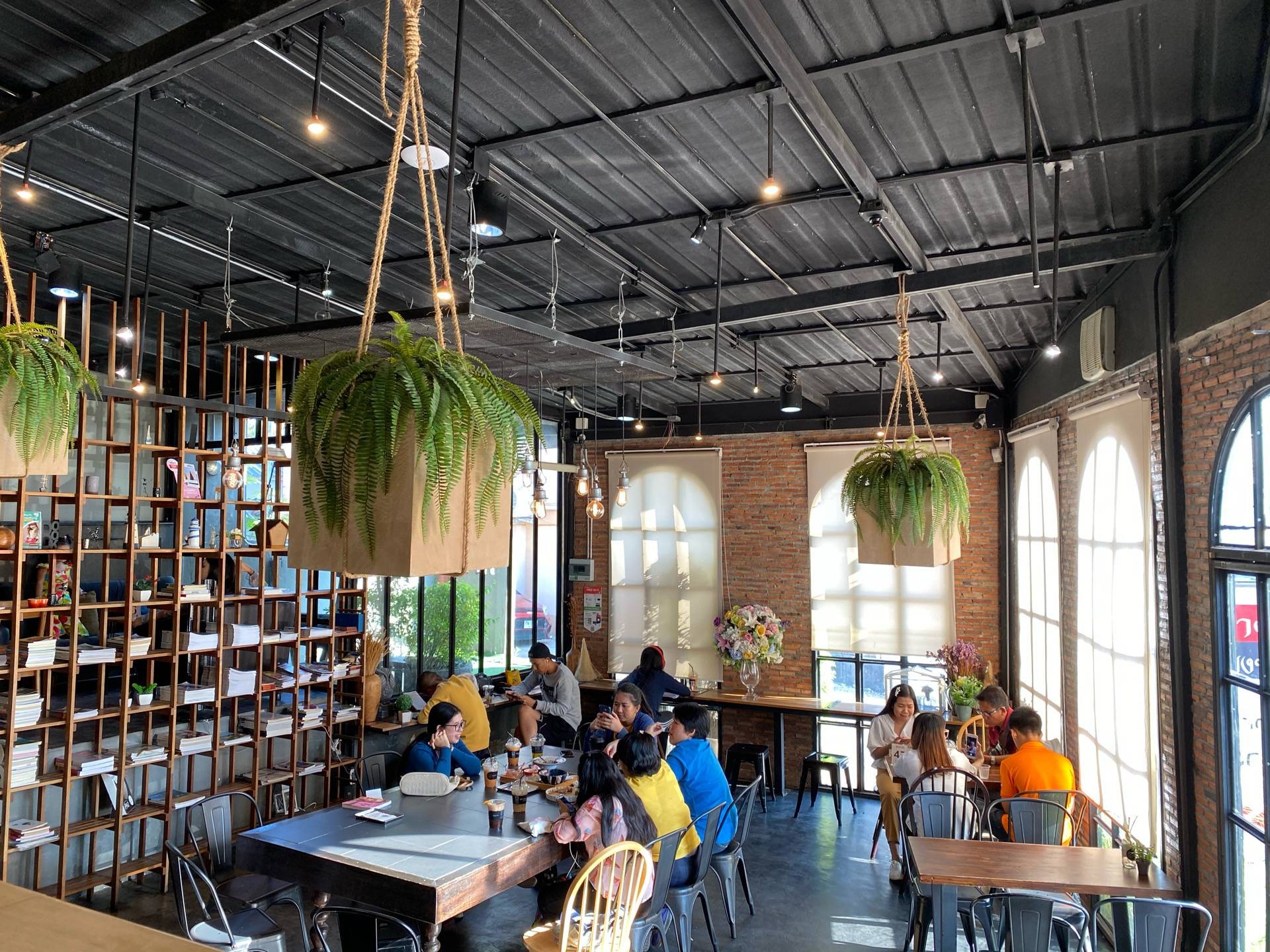 BEYOND CAFE กาแฟ เค้ก อุดรธานี หนองประจักษ์