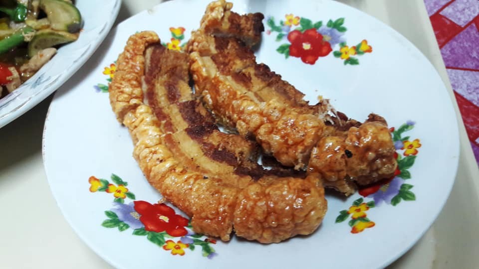 หมูกรอบหนังฟู