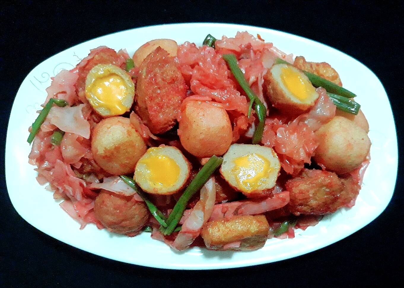 เส้นใหญ่เย็นตาโฟผัดแห้ง