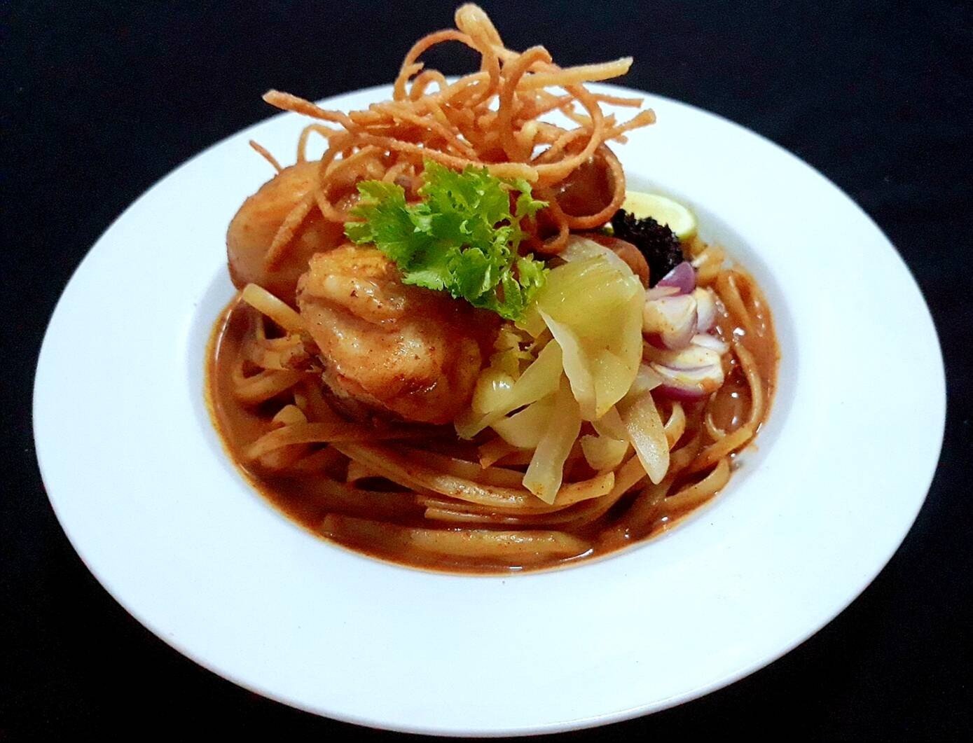 ข้าวซอยไก่/สปาเก็ตตี้ข้าวซอยไก่