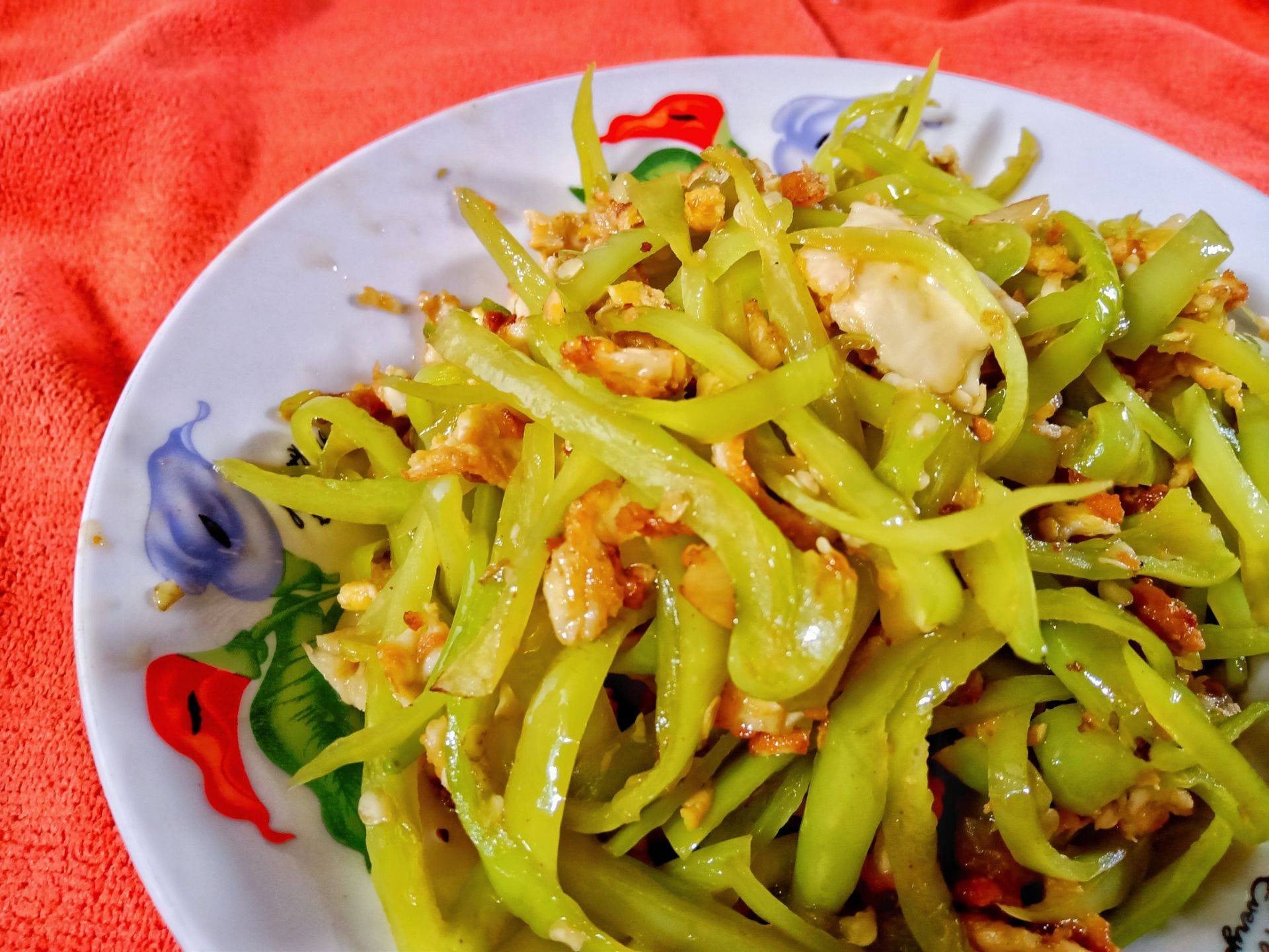 สูตร พริกหยวกผัดไข่ พร้อมวิธีทำโดย guneweenz 🦋