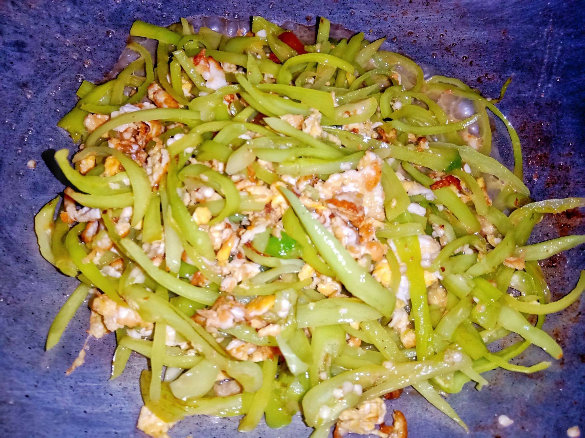 พริกหยวกผัดไข่