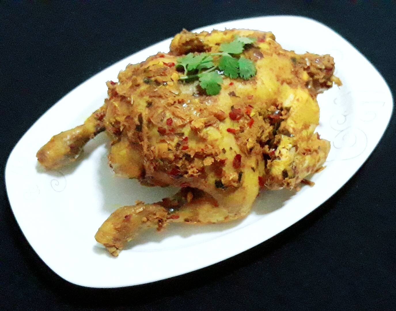 ไก่นึ่งสมุนไพร/ไก่นึ่งสมุนไพรสูตรเมืองเหนือ(Kai Nueng Samoon Prai)