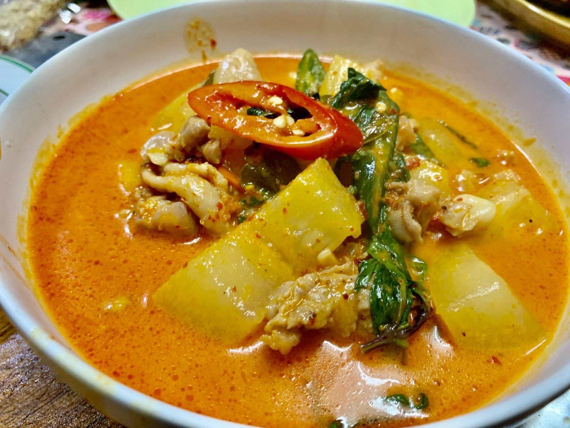 แกงเผ็ดฟักไก่