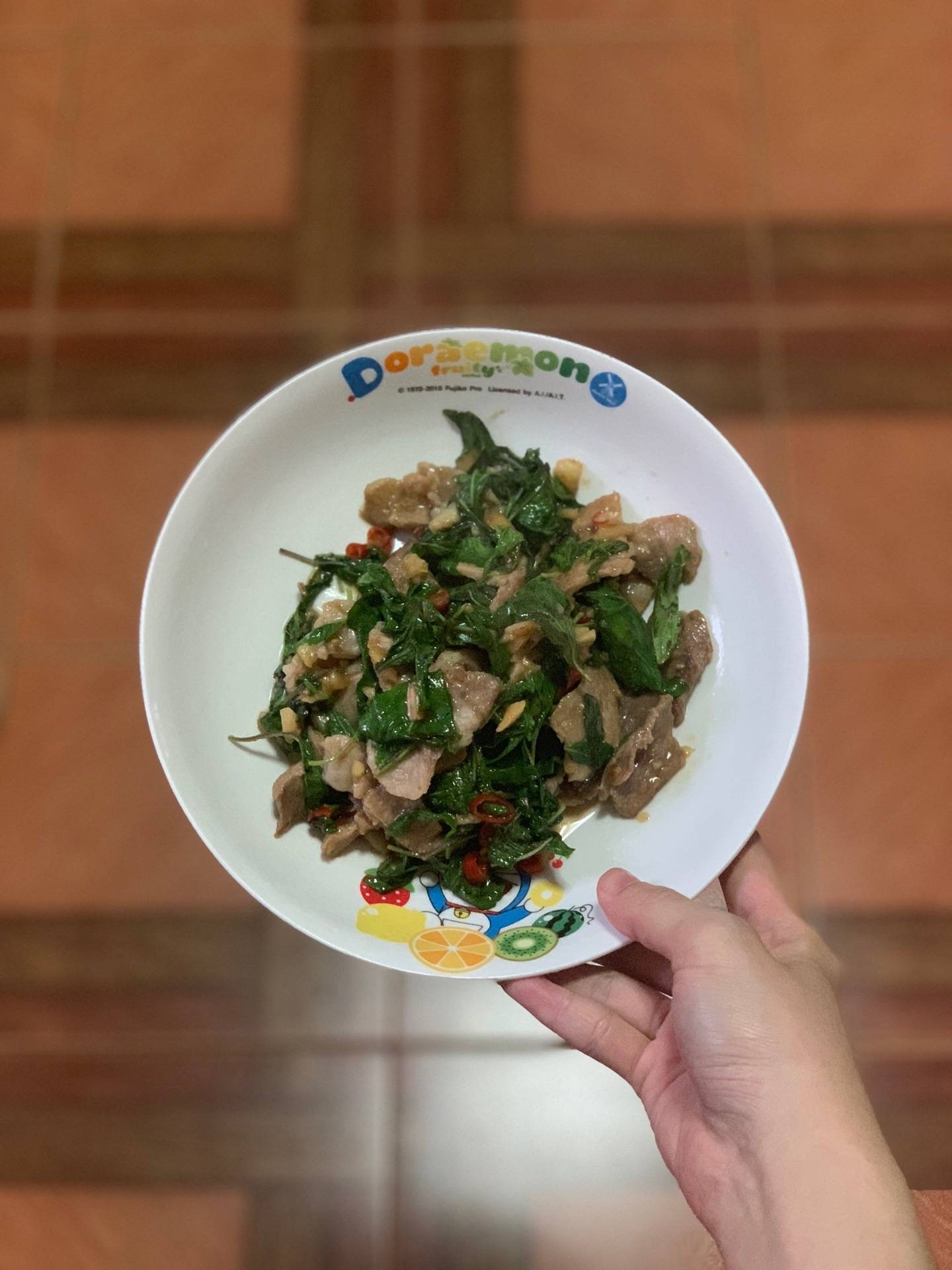 กระเพราหมูชิ้น