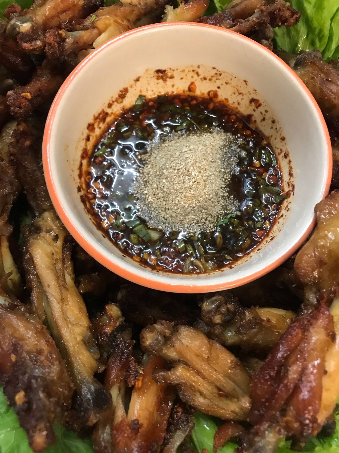 น่องอีหนู - ไก่ตะเกียบหมักข้าวคั่ว