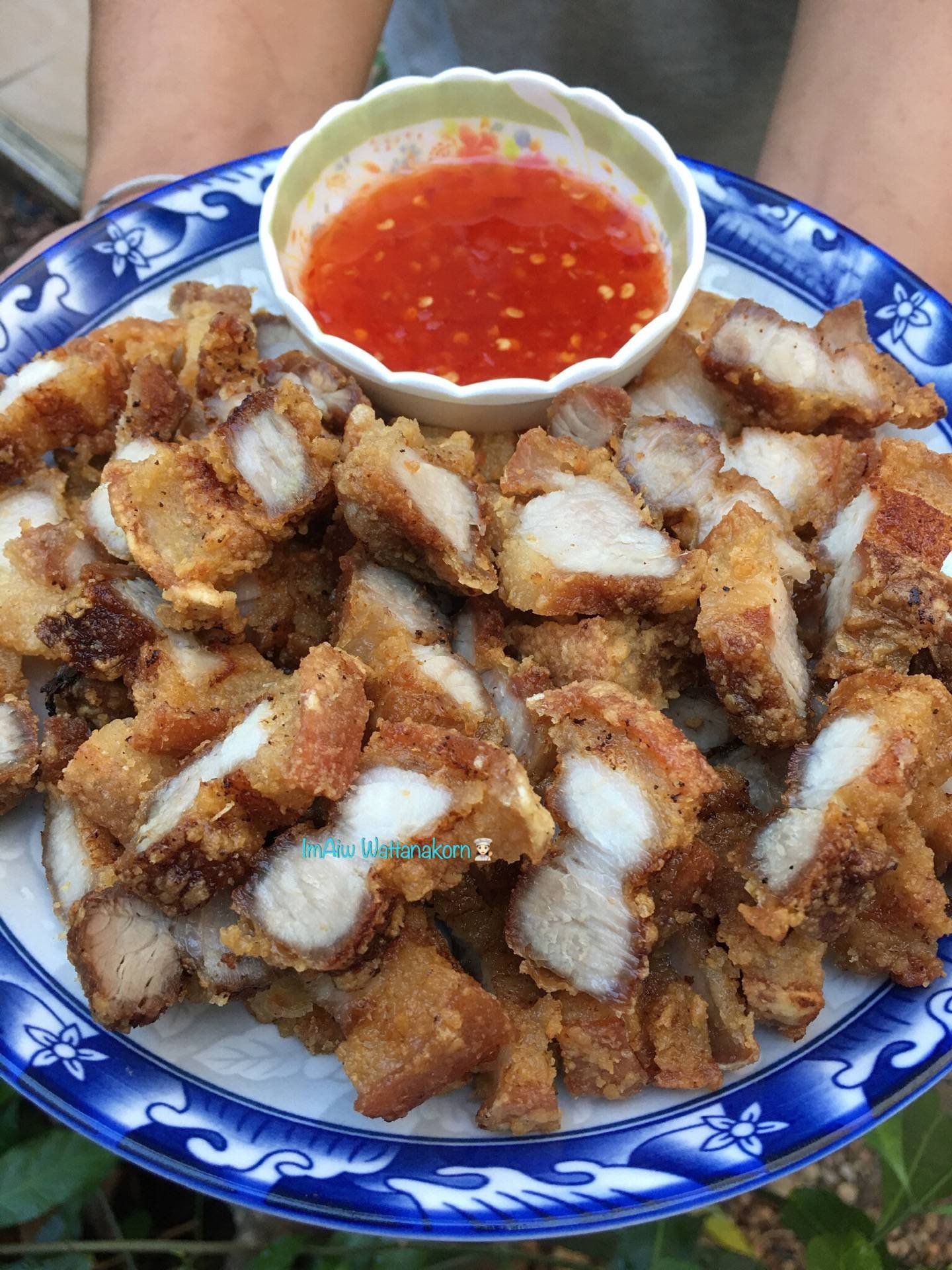 “หมูสามชั้นทอดน้ำปลา”