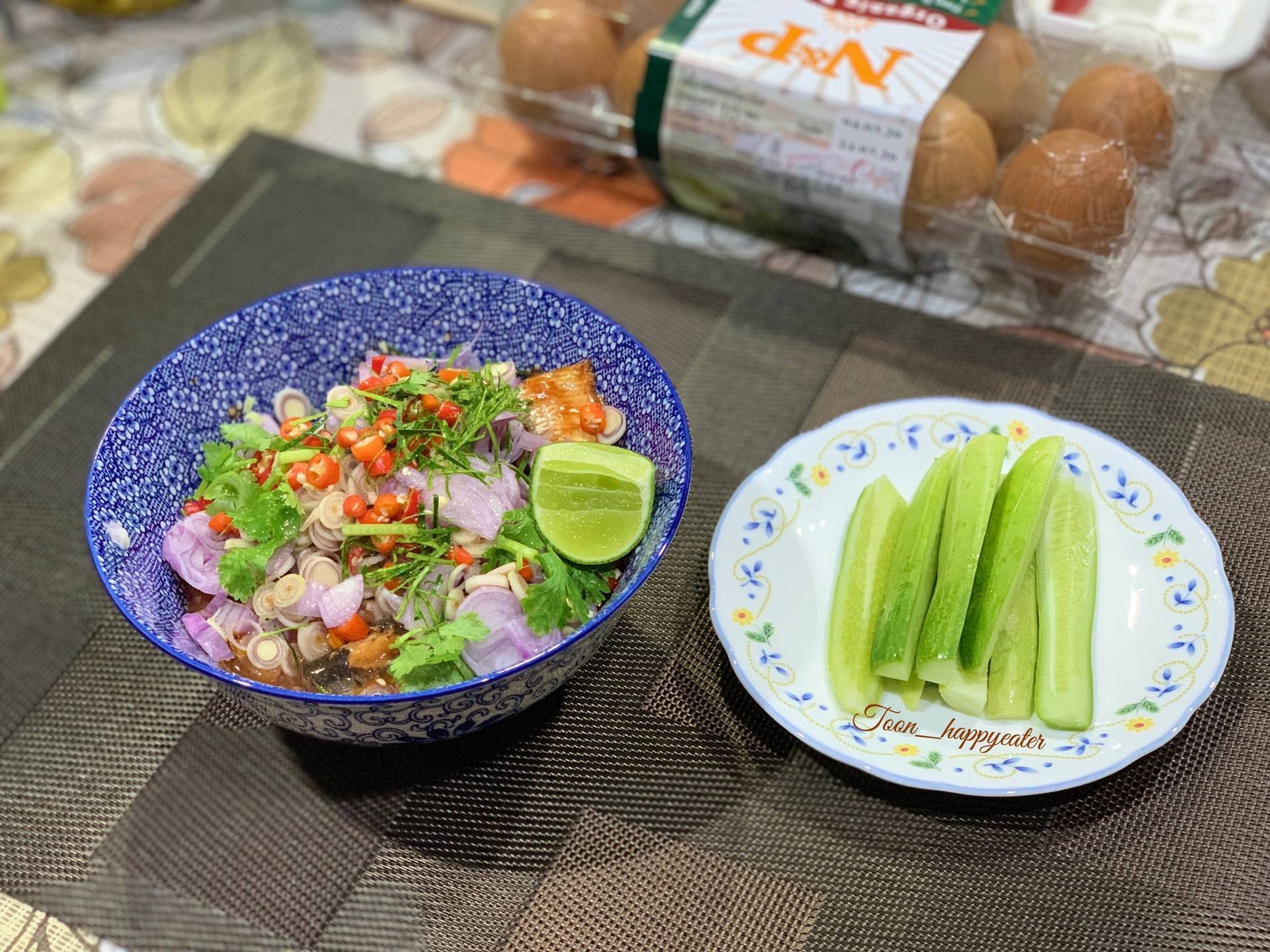 ยำปลากระป๋อง