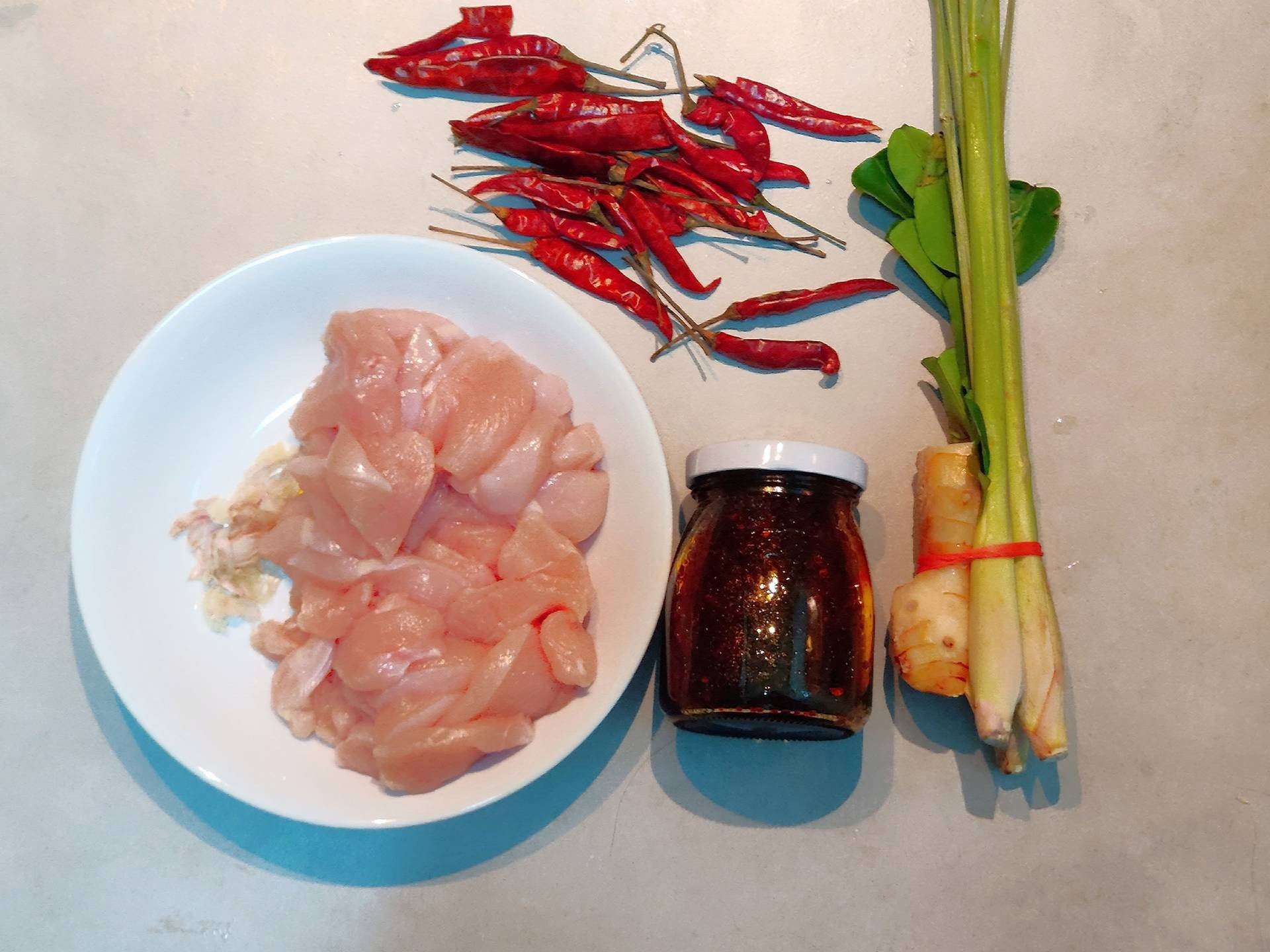 ไก่รวน สมุนไพร เครื่องต้มยำ