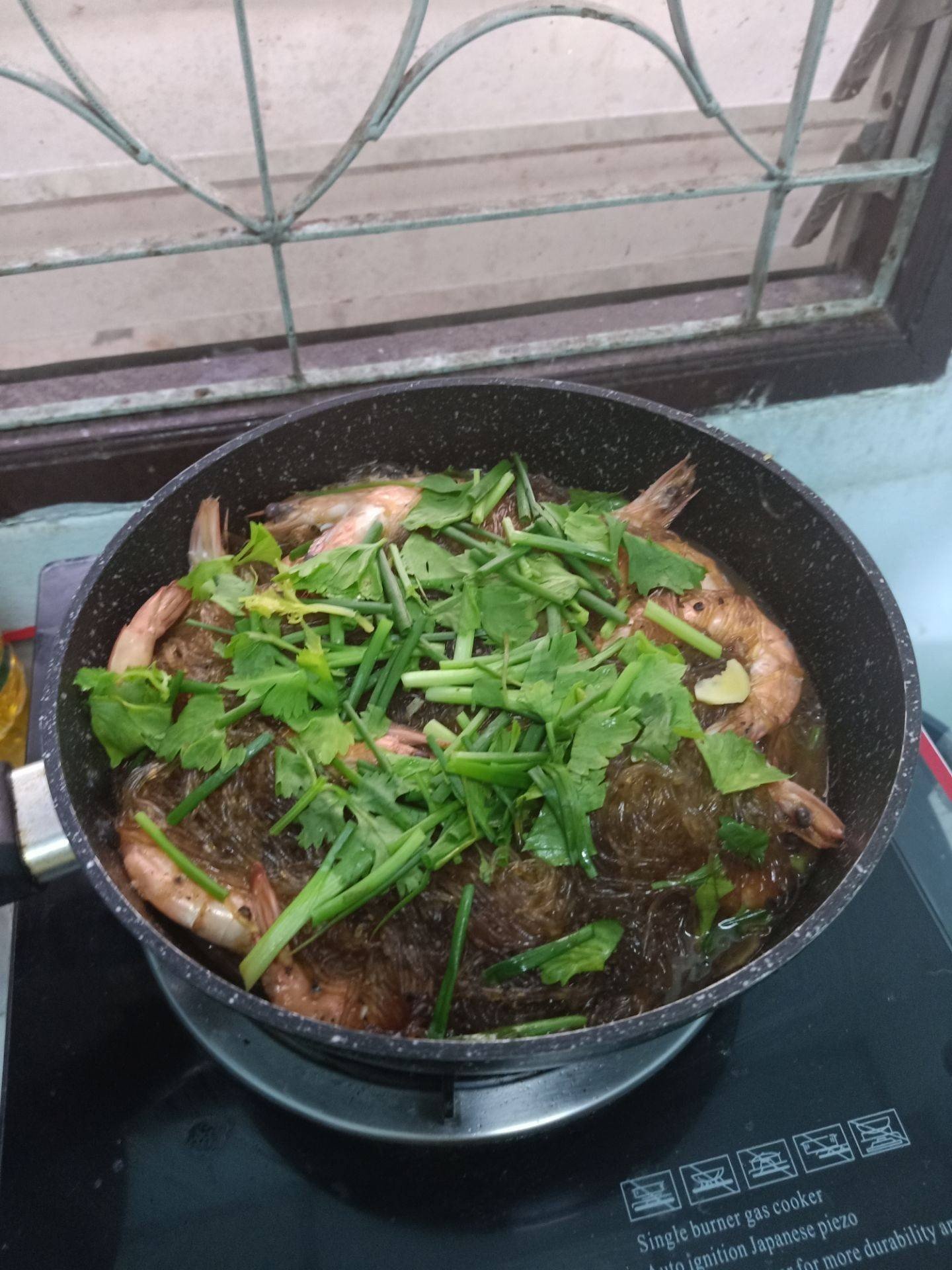 กุ้งอบวุ้นเส้น(อบในกะทะ)