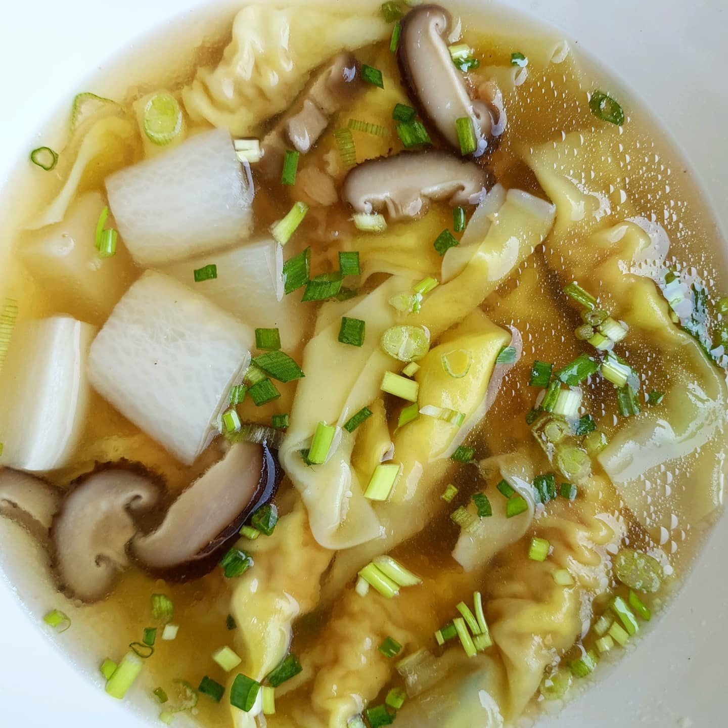 เกี๊ยวหมูน้ำ