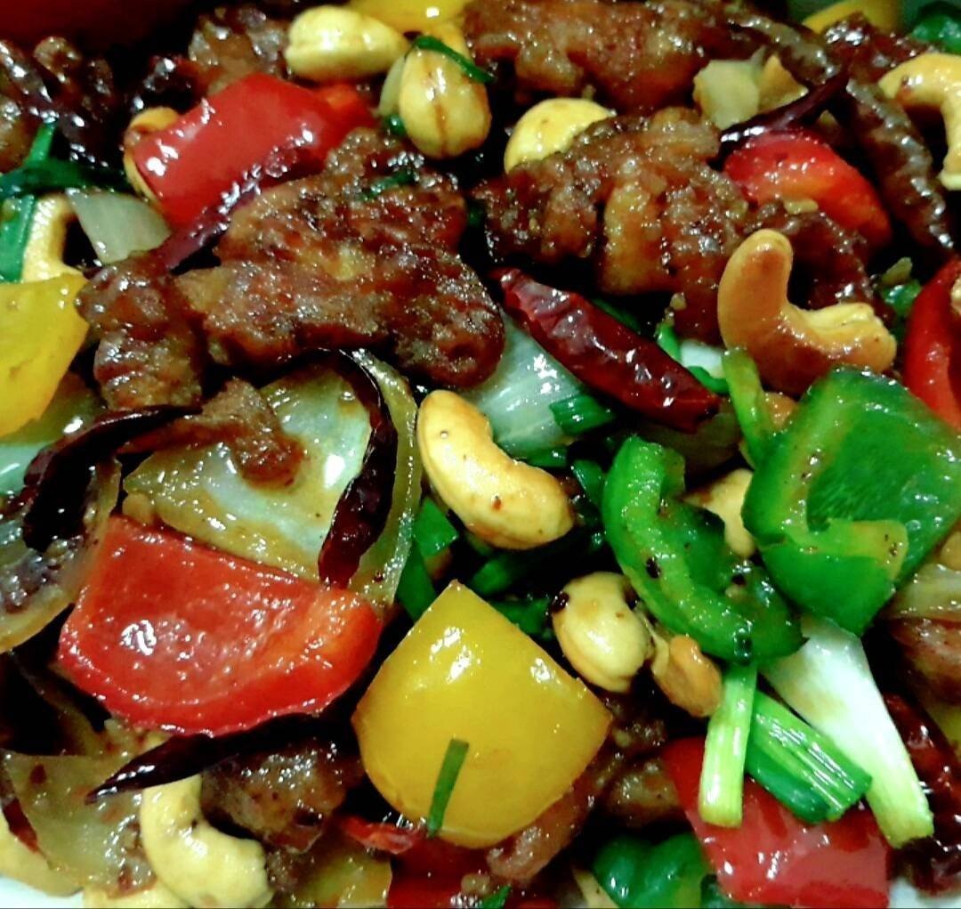 ไก่ผัดเม็ดมะม่วงหิมพานต์