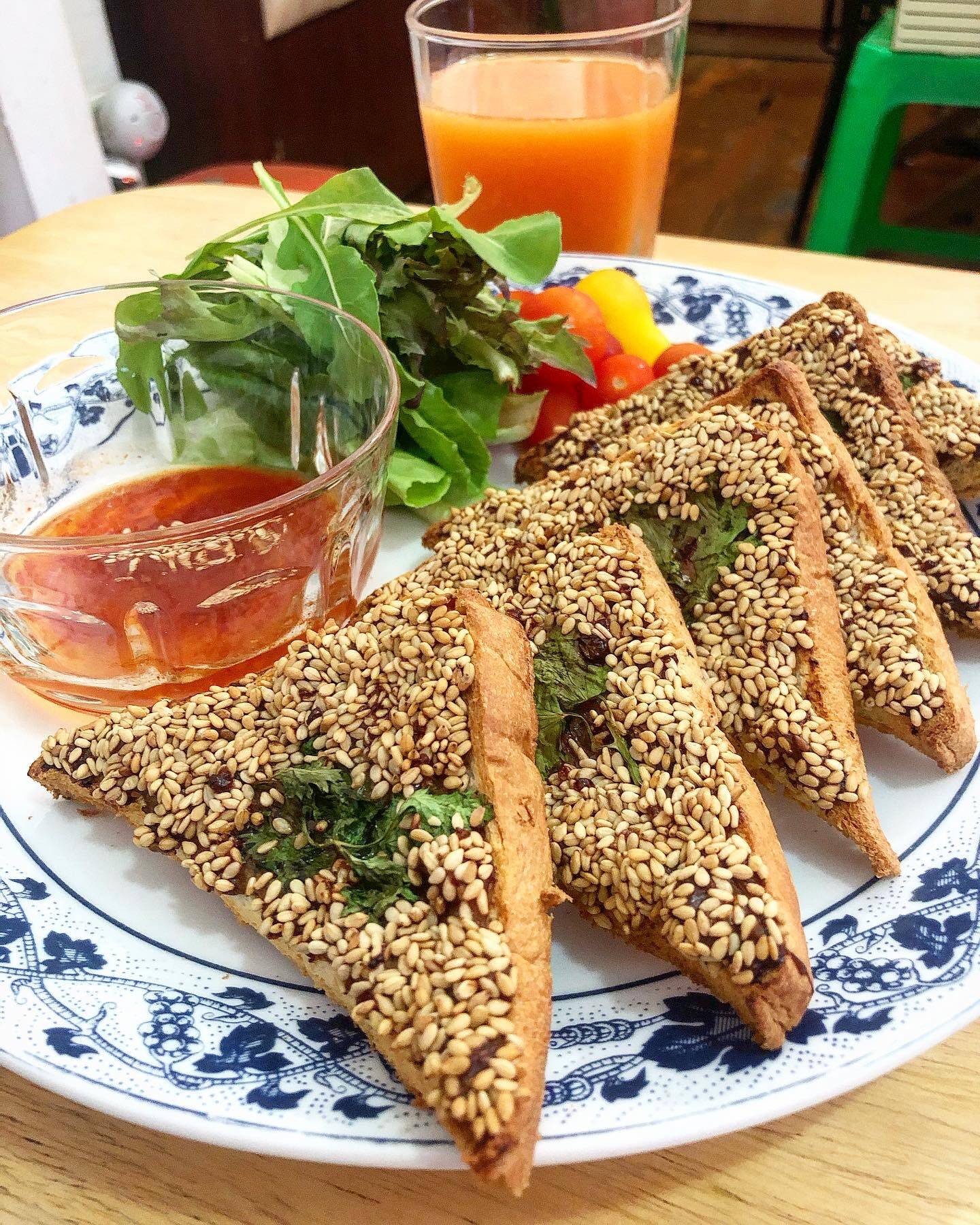 WFH Kitchen: ขนมปังหน้าหมู-กุ้งสไตล์จีน 