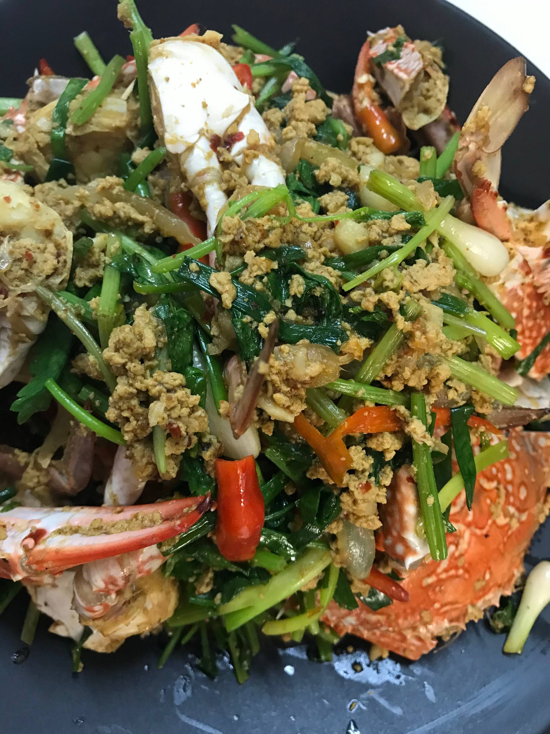 ปูม้าผัดผงกะหรี่ 🦀