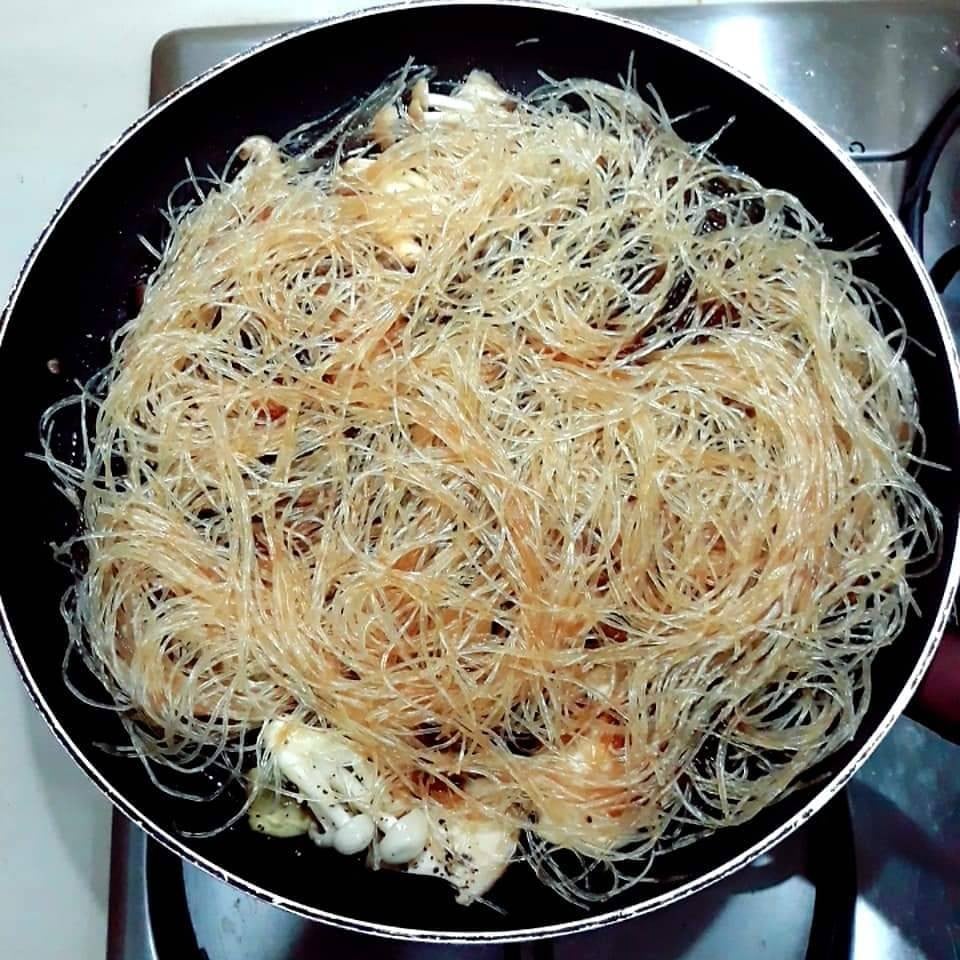 เห็ดอบวุ้นเส้น