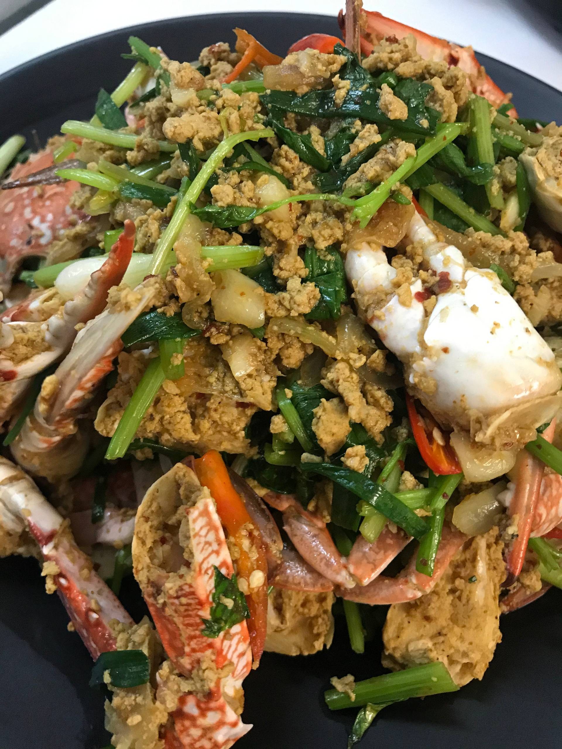 ปูม้าผัดผงกะหรี่ 🦀