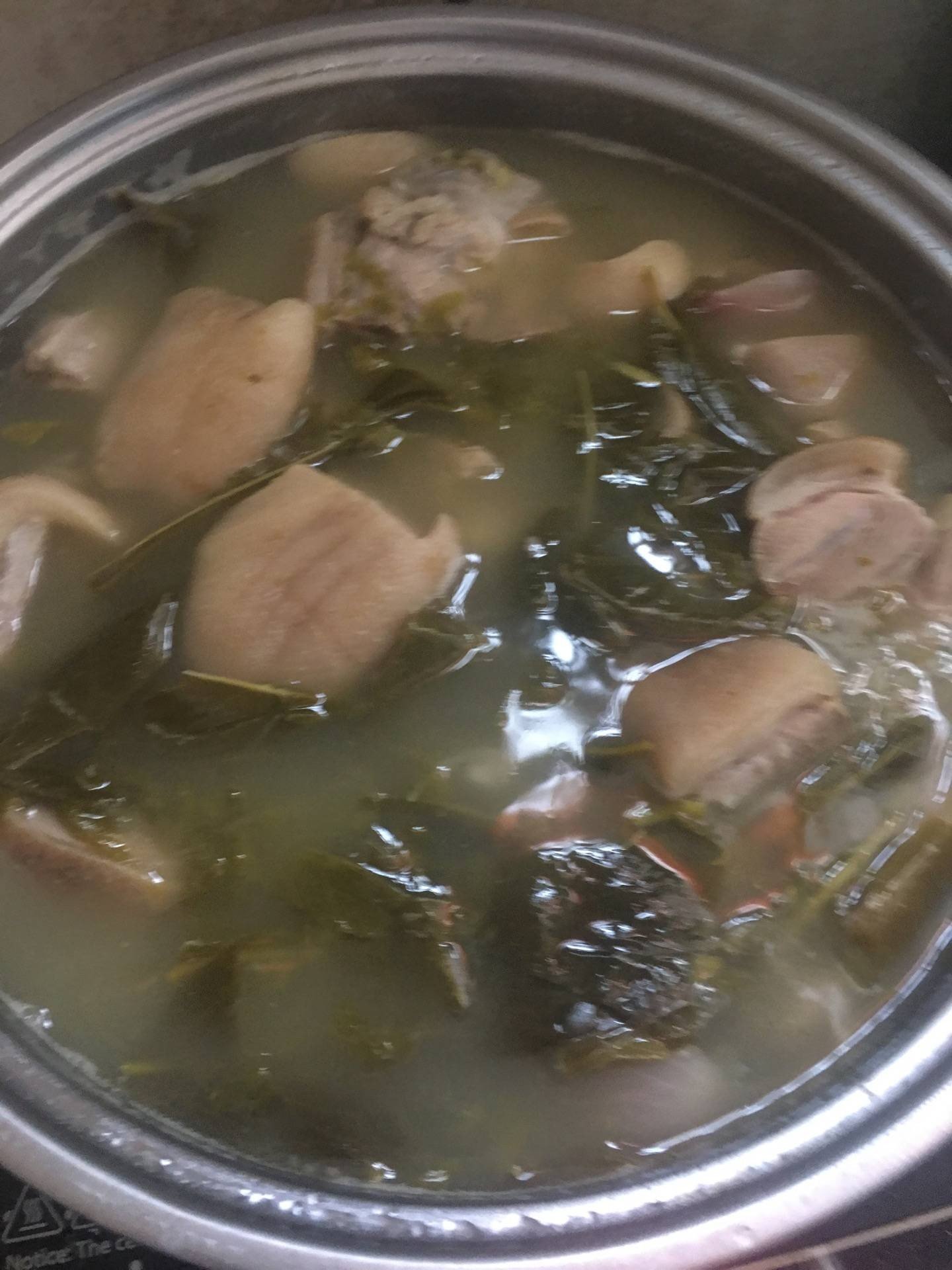 ขาหมูต้มชะมวง